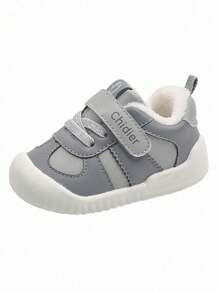 Zapatos deportivos de bebé cálidos y acogedores con superficie resistente al agua, suela blanda antideslizante, apropiados para niños y niñas de 6 meses a 3 años, para uso en interiores/exteriores en invierno, con cierre de gancho y bucle de fácil apertura y cierre, y banda elástica no constrictiva