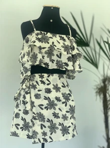 Women's Ruffled Skirt And Crop Top Set - 黑與白 - 查看 1