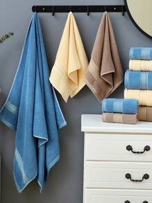 1pc Thin Rectangular Bath Towel, 70*140cm, Minimalist Jacquard Pattern OR 1pc Soft, Absorbent, Quick-Drying, Non-Fading Hand/Face Towel, 34*72cm, Suitable For Bathroom, Hotel, Travel, Party, Holiday Gift, Salon, Unisex, All Seasons