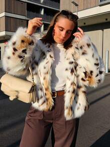 Jesienno-zimowy damski płaszcz z dużym kołnierzem, łatami i nadrukiem w panterkę, ze sztucznego futra, chroniący przed zimnem.