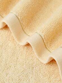 1pc Thin Rectangular Bath Towel, 70*140cm, Minimalist Jacquard Pattern OR 1pc Soft, Absorbent, Quick-Drying, Non-Fading Hand/Face Towel, 34*72cm, Suitable For Bathroom, Hotel, Travel, Party, Holiday Gift, Salon, Unisex, All Seasons