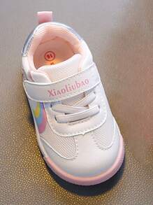 Zapatillas de bebé impermeables, suaves y antideslizantes, con suela blanda, aptas para niños y niñas de 1 a 4 años, para uso en interiores y exteriores, zapatos casuales para caminar con y banda elástica, fáciles de poner y quitar, zapatos de entrenamiento para niños pequeños