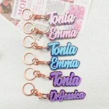 1 件定制亚克力钥匙扣，带英文名称和日期 - 个性化字母吊坠，创意三色设计，送给女士的完美圣诞节礼物 - 彩色 - 查看 8