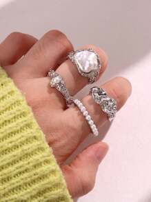 4 件套复古优雅金属银色几何珍珠戒指套装，适合女士、日常佩戴和节日礼物 - 彩色 - 查看 3