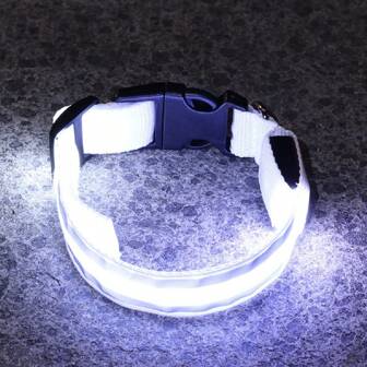 (1 pieza) Collar de perro con LED, collar de perro con luces, modelo ajustable a batería, collar de perro con luz de seguridad súper brillante