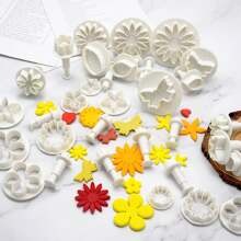 33Pcs Fondant Cake Cookie Plunger Cutter Sugarcraft Flower Leaf Butterfly Heart Shape Decorating Mold DIY Tools, Valentine's Day Party, Home Decor, Home Gifts - White - View 4