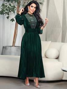 天鹅绒晚礼服长袍配水钻装饰，阿拉伯礼服 - 墨綠色 - 查看 2