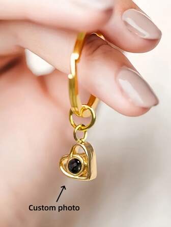 1pc Custom Heart Projection Keychain Photo Keychain Couple Keychain Souvenir Keychain Pet Photo Keychain Mother's Day Gift Birthday Gift Christmas Gift Valentine's Day Gift,Durable,Engraved,Colorful,Cute,Adorable,Funny,Kawaii,Y2K,Stylish,Unisex,Casual,Custom,Personalized,Unique,Customized,Ideal Gifts For Him,Ideal Gifts For Her,Her,Boyfriend,Girlfriend,Family,Friends,For Anniversaries,For Valentine's Day,For Mother's Day,For Birthdays,For Children's Day,For Father's Day,For Graduation,For Weddings,For Housewarming