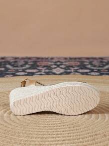 Women's New Casual Fashion Wedge Thick Bottom High Heel Waterproof Platform Embroidered Comfortable Vacation Sandals - Champagne - View 3