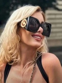 1 Cặp kính gọng lớn, ống rộng dành cho nữ, kiểu dáng vuông và tròn, màu nhựa trong suốt, kính thời trang retro cá tính, phụ kiện đi biển, phong cách retro Y2K, thích hợp cho kỳ nghỉ hè ở bãi biển, du lịch ngoài trời. - phim xám khung đen - Xem 3