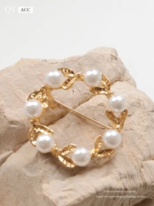 1pc Goddess Brooch Elegant Brooch Natural Faux Pearl Chic Accessory Coat Collar Decoration Valentines Dress Accessories Pin For Clothes Bag Charm School