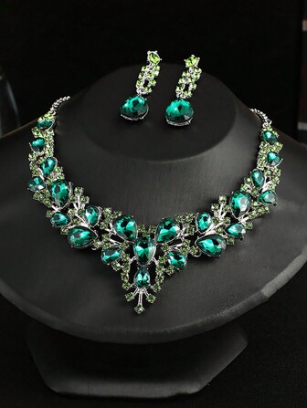 3-delars set: Örhängen + Halsband, Elegant smyckeset, Infälld strass, Mörka smycken, Lämplig för coola tjejfestdekorationer