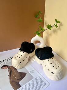 Einfarbige warme Hausschuhe für Innen, flauschige warme Fütterung, dicke rutschfeste Sohle, flauschig bequeme dicke Schuhe für den Winter, Plateau-Highheels-Sandalen