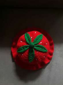 Cappello a secchiello lavorato a mano da donna con dettagli di fragola, cappello a secchiello in maglia floreale all'uncinetto, cappello a secchiello carino e traspirante adatto per primavera, estate, autunno e inverno con tesa piatta, ideale come regalo per compleanni e per il ritorno a scuola