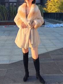 Oversized, flauschiger Kragen, einstellbare Taille, flauschige Jacke