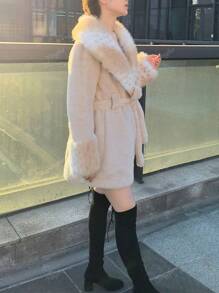 Oversized, flauschiger Kragen, einstellbare Taille, flauschige Jacke