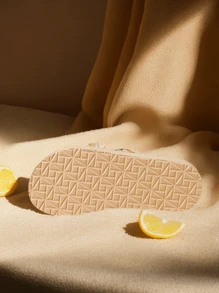 2025 Nowe swobodne, otwarte palce, wygodne paski na kostkę z kwiatowymi klapkami, kolorowe damskie sandały na koturnie, otwarte palce, antypoślizgowa podeszwa, materiał jest bardzo odpowiedni na plażę i wypoczynek, podróże, kolorowe kwiaty, kolorowe sznurowadła, khaki, podeszwy