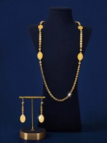 A Jewelry Set Suitable For Women In Gulf Countries And Other Regions, Featuring, Simple, Sweet, Exaggerated, And Luxurious Style With A Retro Touch. The Golden-Colored, Copper-Made Set Includes A Necklace And A Pair Of Earrings And Is Perfect For Outdoor Outings, Casual Gatherings, And Daily Wear, As Well As Gifts For Festivals Such As Christmas, Girlfriends, And Parents. - Gold - View 3