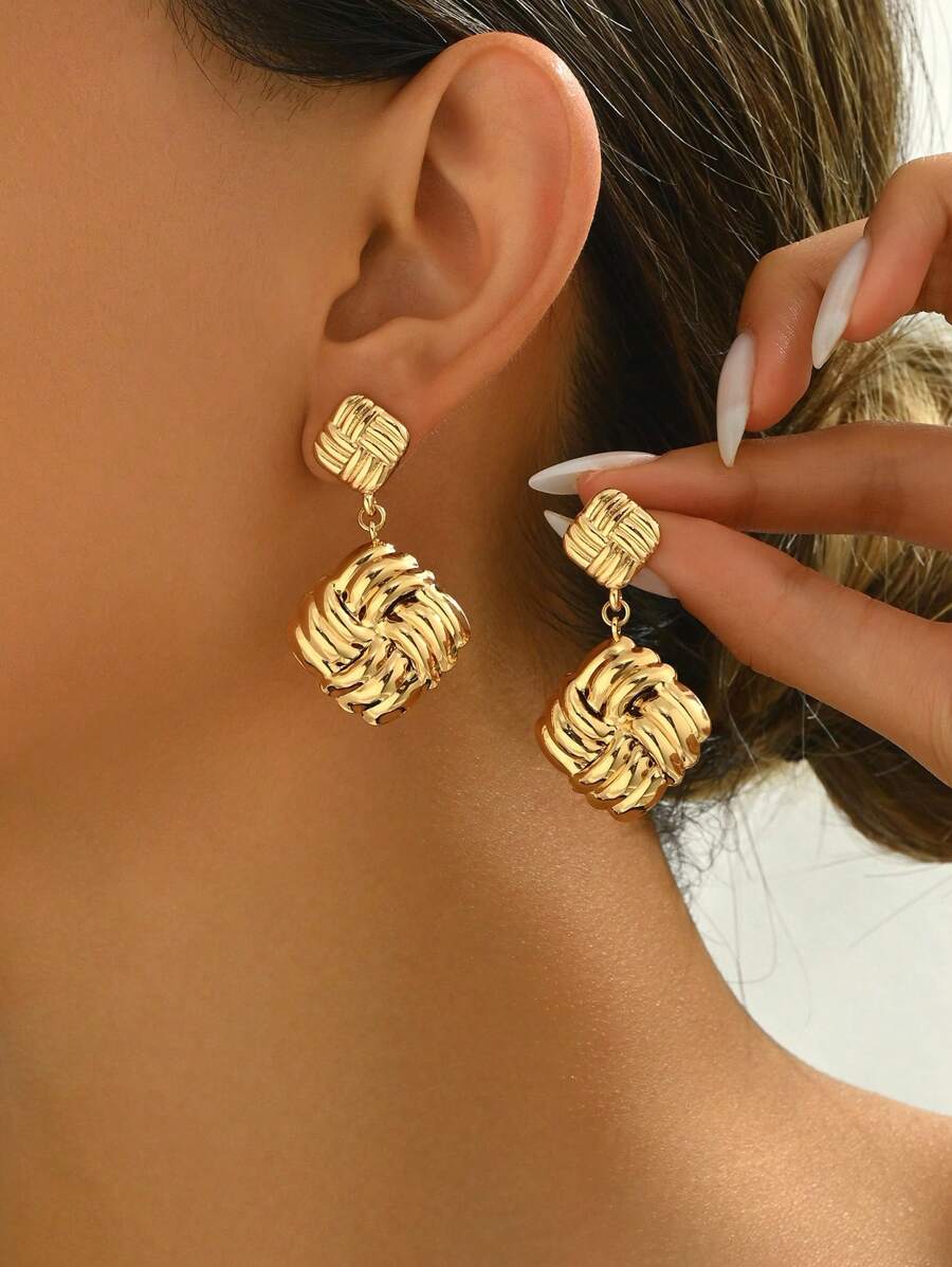 1 Pair Fashionable Punk Style Braided Square Criss-Cross Button Stud Earrings, Suitable For Daily Commute - Yellow Gold - View 1