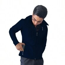 Chamarra Antifluidos Caballero dos bolsillos al frente bolsa en pecho gorro temporada invierno cierre frontal largo - Azul Marino - Ver 2