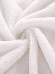 1pc Personalized Custom Flannel Blanket For Children Featuring A Photo Collage Design, Tailored To The Child's Photo. It Is Soft And Warm, Perfect For Commemorating Precious Moments. This Blanket Makes A Great Holiday Gift For Kids, Friends, Babies, And Loved Ones, Suitable For Napping, Camping, And Traveling. Ideal For Birthdays, And Children's Day. Back To School Winter Gift Ideas Boy Girl Valentine's Day - Style 1 - View 9