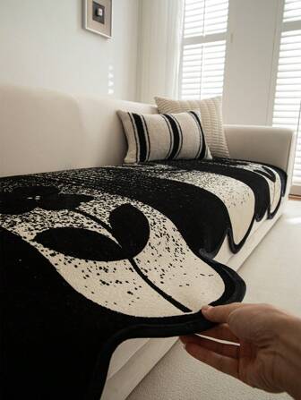 1pc Flower Pattern Black Sofa Cushion Cover, Modern Chenille Anti-Slip Anti-Cat Scratch Sofa Seat Pad For Living Room Daily Use