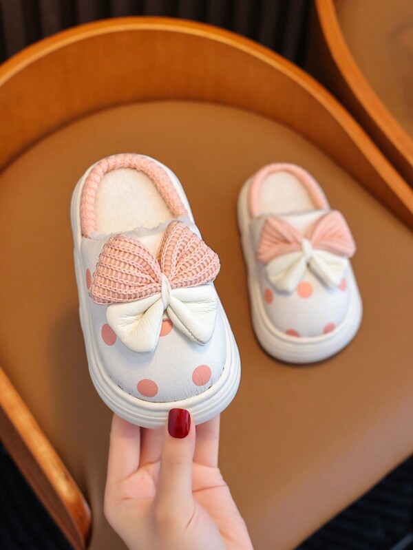 1 par de chinelos quentes fofos para meninas, sapatos confortáveis à prova d'água para casa com design de laço, doces e modernos