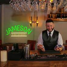 1 Pcs Jameson Irish Whiskey LED Neon Beer Signs, Beer Cheers Wall Decor Bar Light Up Sign For Home Bar Man Cave Pub Business Party, USB Powered Neon Bar Signs(14.8x6.6inch) - 彩色 - 查看 6
