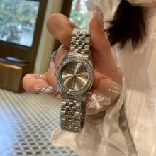 2024 New Elegant And Dreamy Retro Goddess Light Luxury Full Diamond Case Niche Women's Exquisite Waterproof Watch - Xám - Xem 3