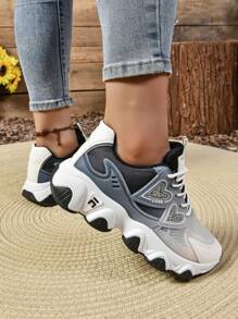 New Fashionable Casual Sports Shoes, Soft Sole Lightweight Trainers, Flat Four-Season Versatile Comfortable Women's Board Shoes, Thick Sole Air-Permeable Chunky Sneakers
