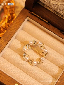 1pc Goddess Brooch Elegant Brooch Natural Faux Pearl Chic Accessory Coat Collar Decoration Valentines Dress Accessories Pin For Clothes Bag Charm School