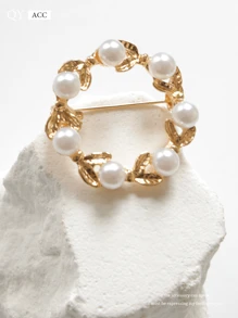 1pc Goddess Brooch Elegant Brooch Natural Faux Pearl Chic Accessory Coat Collar Decoration Valentines Dress Accessories Pin For Clothes Bag Charm School