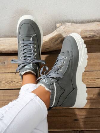 女士时尚百搭日常休闲运动鞋户外靴