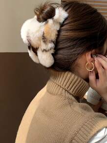 1 件秋冬时尚仿兔毛柔软蓬松豹纹毛绒大号发爪夹女士毛绒发饰适合浓密头发 - 彩色 - 查看 3