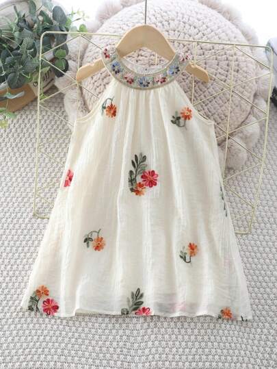 Young Girl Casual Stylish Floral Embroidery Lace Trim Sleeveless Halter Beach Sundress, Princess Style, Summer