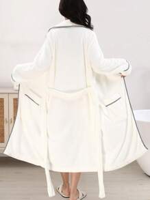 1 pieza Bata de baño blanca con ribete de color contrastante para mujer, gruesa, para uso en verano, boda, hogar, baño, de vuelta a la escuela