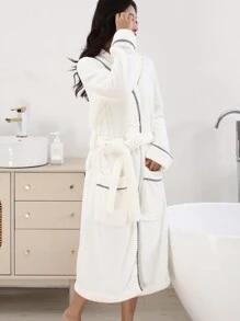 1 pieza Bata de baño blanca con ribete de color contrastante para mujer, gruesa, para uso en verano, boda, hogar, baño, de vuelta a la escuela
