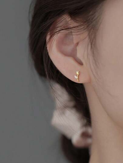 花朵装饰耳钉 情人节