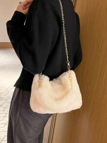 新款女士INS风小方包斜挎包，时尚链条毛绒包，秋冬韩版小方包 - 白色 - 查看 3