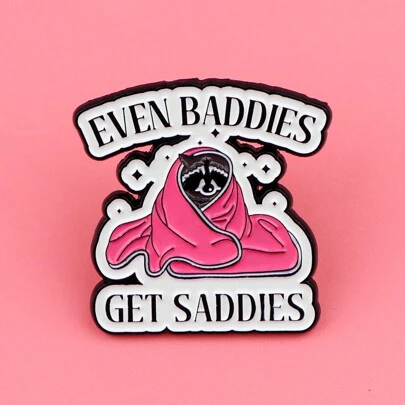 Cute Black Cat Enamel Brooch, Animal Brooch, Pine Tree Lapel Pin, Badge, Backpack Clothing Accessory, Witch Jewelry, Halloween Gift