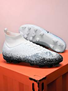 Fußballschuhe mit Stollen für Jungen und Mädchen, professionelle Outdoor-Fußballschuhe mit geometrischem Muster, rutschfest und atmungsaktiv, mit Schnürsenkel für Training und Wettkampf