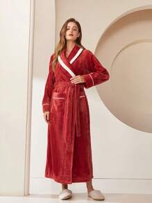 1件秋冬情侣加长菠萝法兰绒浴袍返校