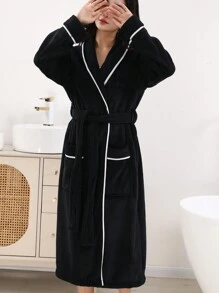 1件装女士黑色珊瑚绒浴袍，带口袋，吸水滚边，休闲款 - 黑色平毛包白邊浴袍 - 查看 9