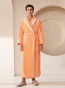 1件秋冬情侣加长菠萝法兰绒浴袍返校