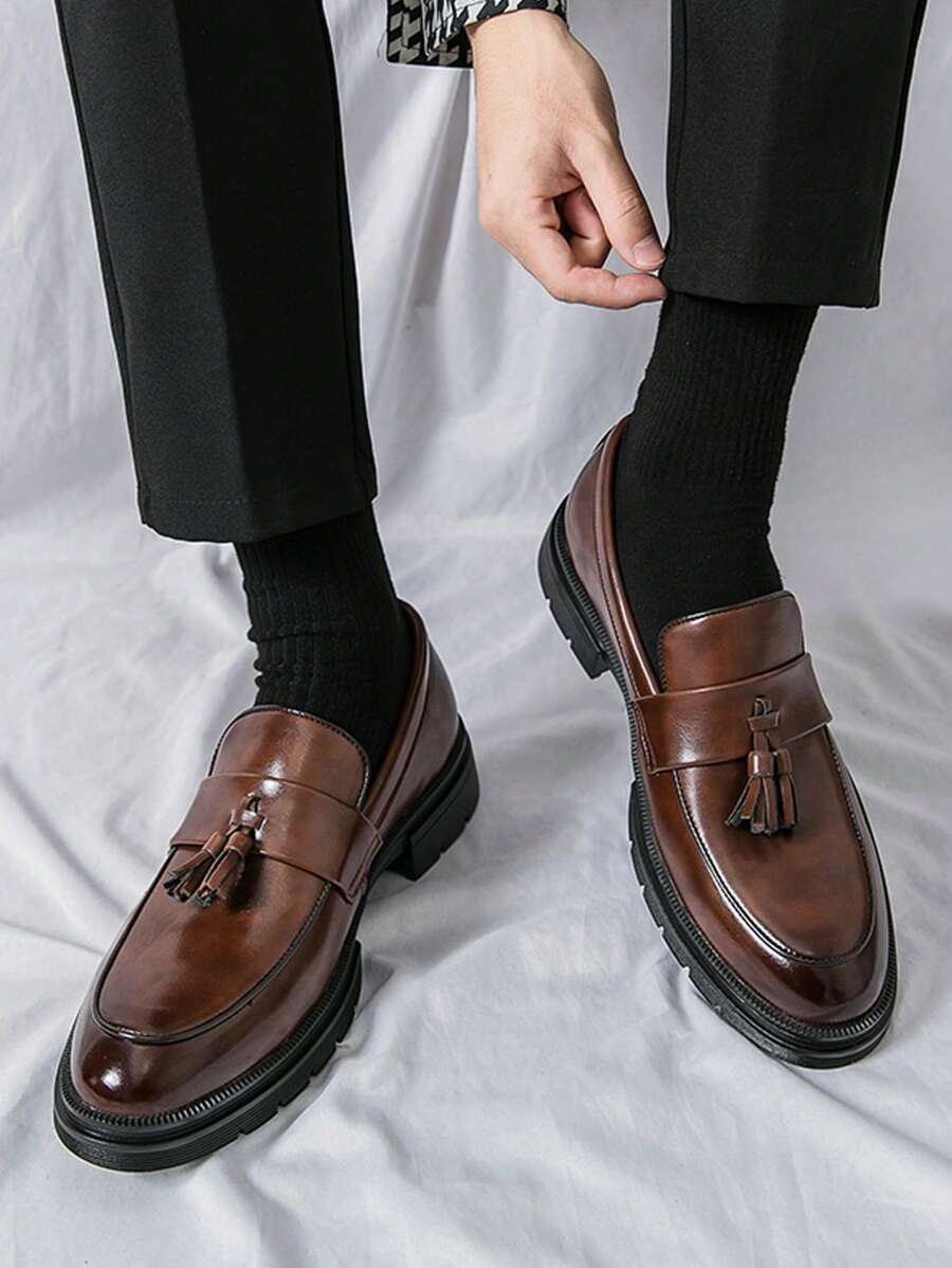 Men's Loafers, Tassel Decorated Casual Shoes, Men's Formal Shoes, Office Work Shoes, Luxury High-End Men's Shoes, Suitable For Saturday Banquets, Dances, Parties, Groom's Weddings, And Wedding Shoes - màu nâu - Xem 1