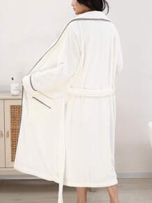 1 pieza Bata de baño blanca con ribete de color contrastante para mujer, gruesa, para uso en verano, boda, hogar, baño, de vuelta a la escuela