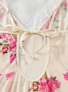 2 pièces Ensemble de lingerie et de vêtements de nuit sexy - Ensemble complet de deux pièces avec culotte assortie, ourlet délicatement voluptueux et bretelles réglables pour un ajustement parfait - Motif floral vibrant, robe de nuit sensuelle pour femmes