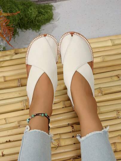 Women's Retro British Style Fashionable Versatile New Comfortable Casual Round Toe Hollow Breathable Soft Sole Non-Slip Closed Toe Simple Roman Sandals, Milky White