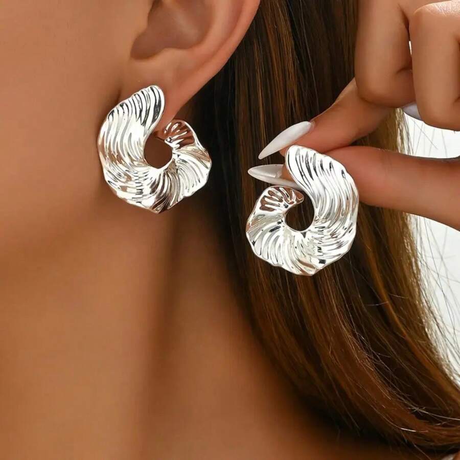 Fashionable Abstract Asymmetrical Wavy Stud Earrings