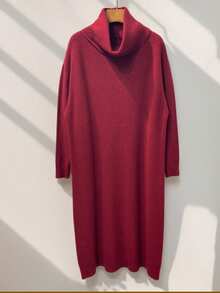 Odzież jesienno-zimowa: Gruba, jednokolorowa, damska spódnica z przędzy rdzeniowej, sukienka dzianinowa z wysokim kołnierzem i długimi rękawami